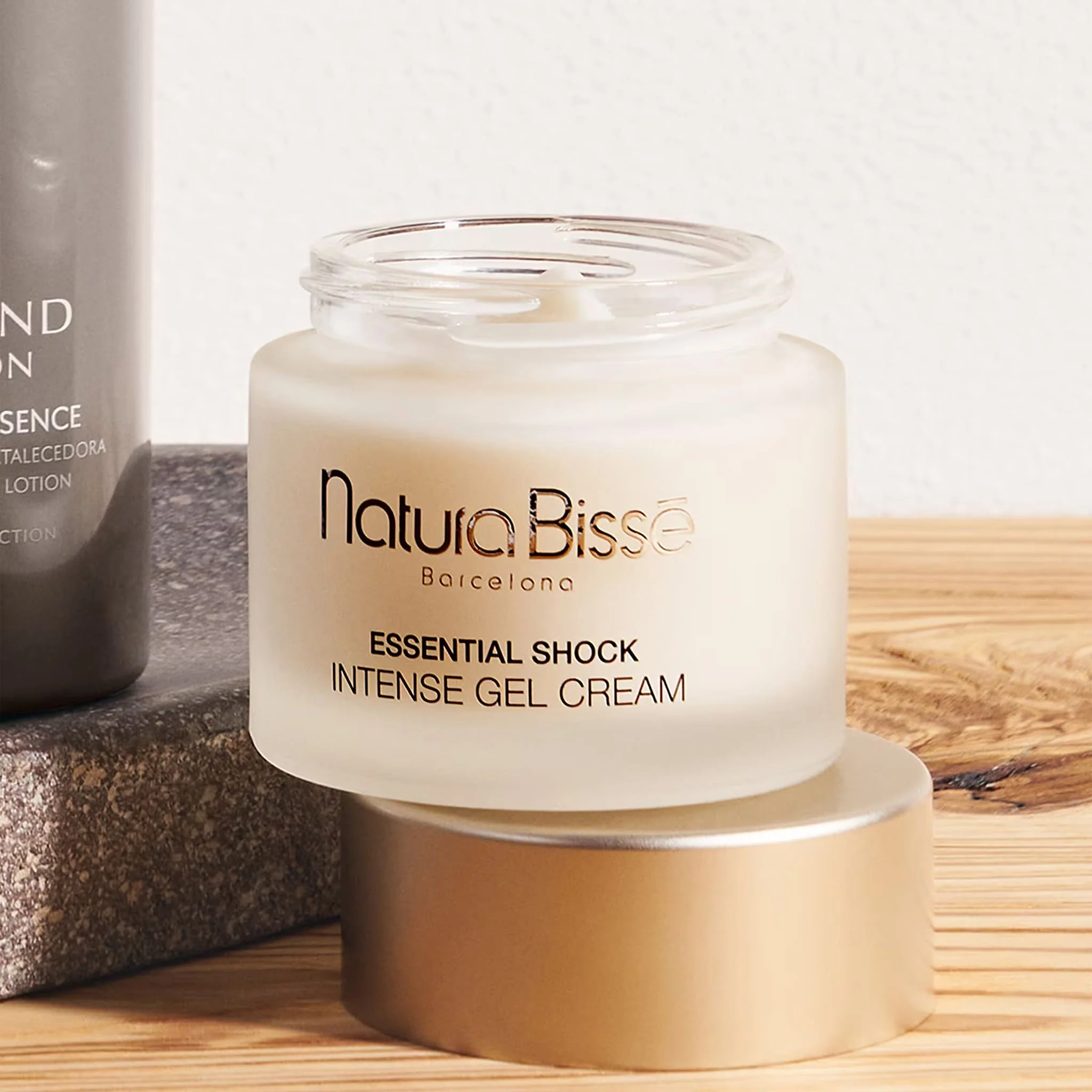 Essential Shock | Intense Gel Cream - Natura Bissé - Image 2